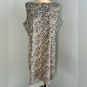 Tommy Bahama super soft and elegant Leopard Animal Print dress